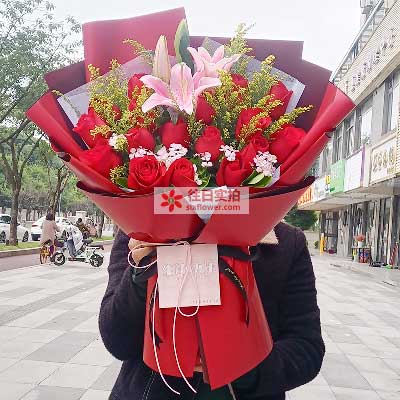 宿州19朵红玫瑰百合，与你幸福前行