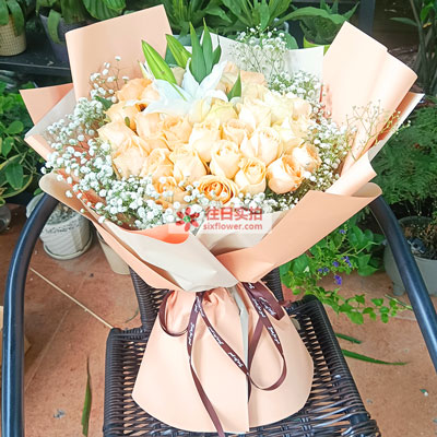 宿州33朵香槟玫瑰百合，心里永远是你